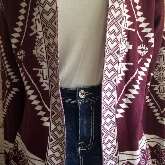 Pink Republic Atzec Print Cardigan - Picture 4 of 4